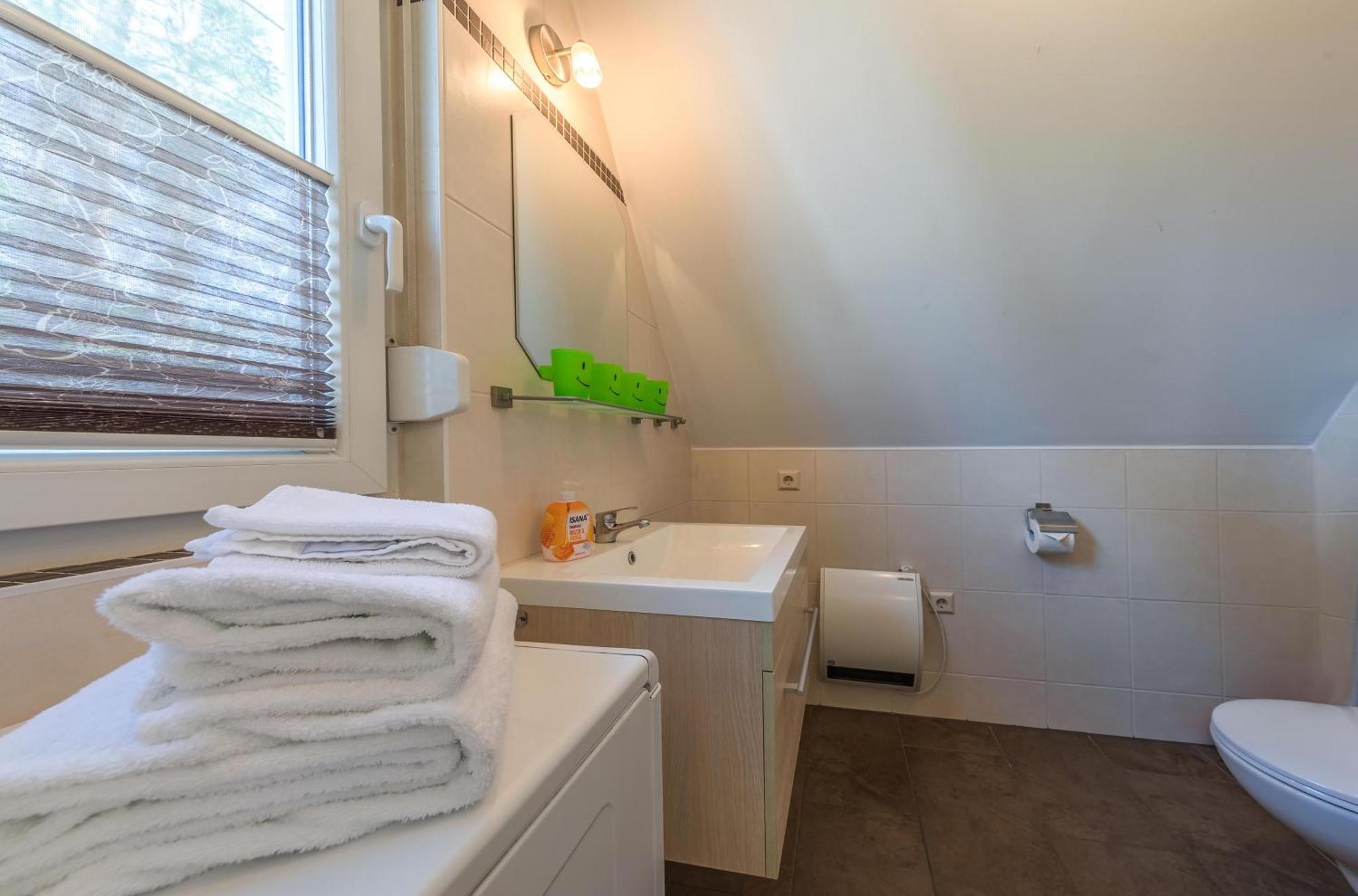 Ferienhaus Finn Im Heidpark Silz Екстериор снимка
